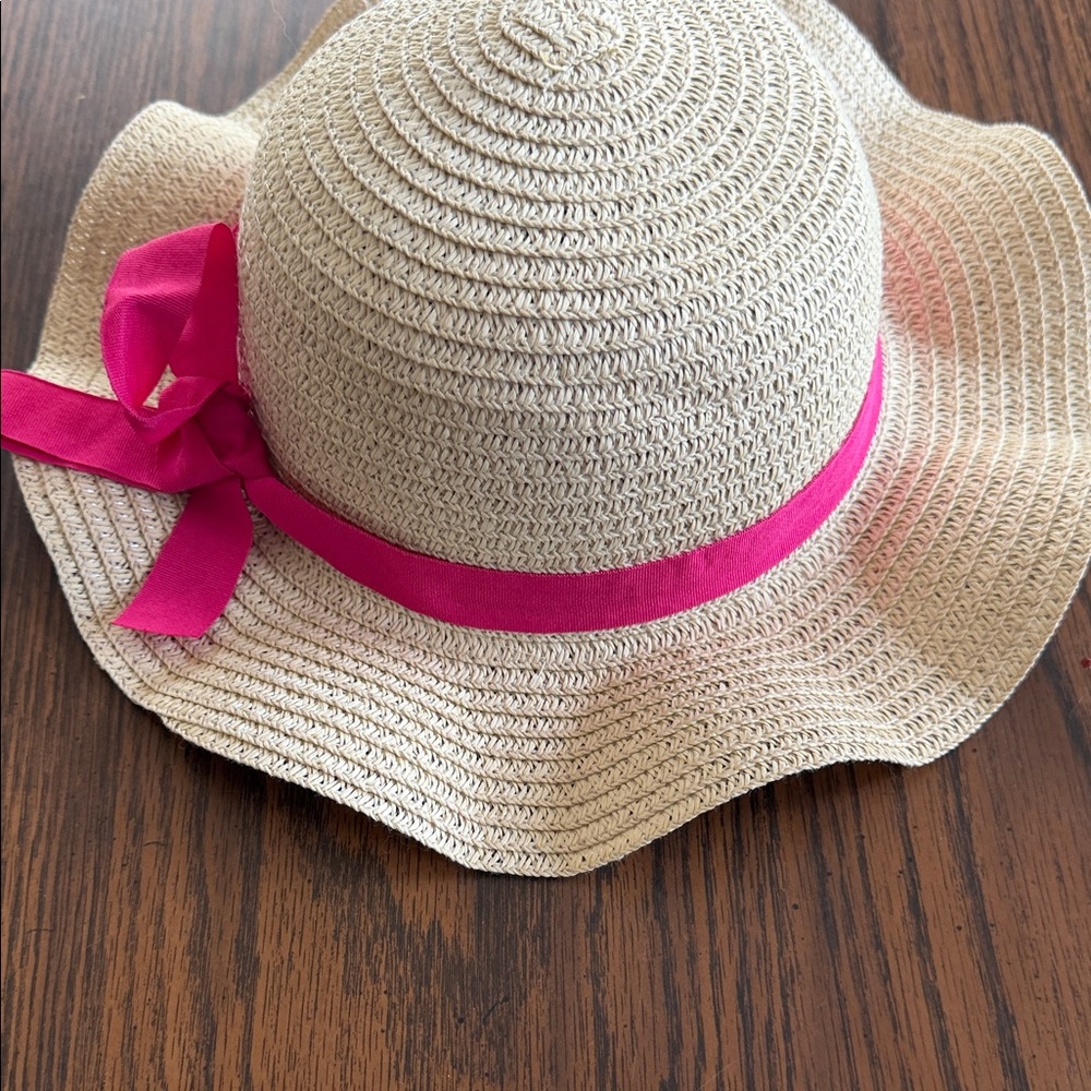 Straw Sun Hat with Hot Pink Ribbon. Great for Easter & the Beach Girls size 2-4